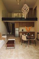 Beautiful Jungle Loft With Rooftop Pool and Gym