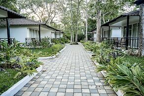 Silver Oak Tropical Resort By Bay Hotels