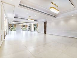 Silver Oak Tropical Resort By Bay Hotels