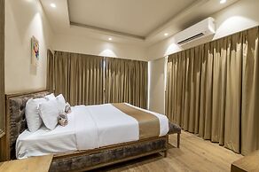 Silver Oak Tropical Resort By Bay Hotels