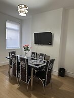 Doncaster Dream House Retreat
