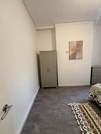 Luxe Spacious 5-bed House in Liverpool