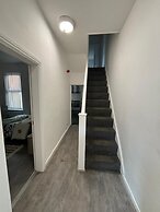 Luxe Spacious 5-bed House in Liverpool