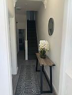 Luxe Spacious 5-bed House in Liverpool