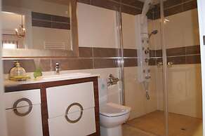 Majestic Golf Course Views, Cleopatra Villa 1000