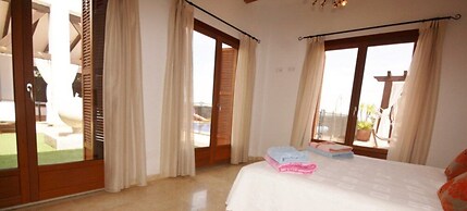 Majestic Golf Course Views, Cleopatra Villa 1000