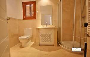 Majestic Golf Course Views, Cleopatra Villa 1000