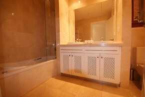 Majestic Golf Course Views, Cleopatra Villa 1000