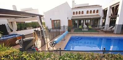 Majestic Golf Course Views, Cleopatra Villa 1000