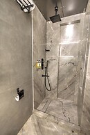 Empire Platinum Suites