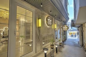 Empire Platinum Suites