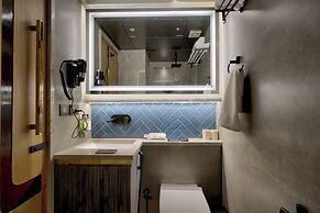 Empire Platinum Suites