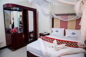 KIBO PEAK PALACE HOTEL