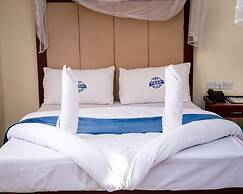 KIBO PEAK PALACE HOTEL