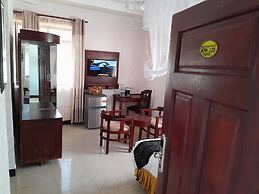 KIBO PEAK PALACE HOTEL