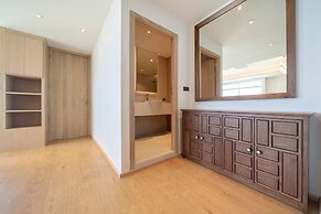 Sea View Chic Design 2BR Karon Condo 16C