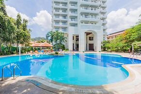 Sea View Chic Design 2BR Karon Condo 16C