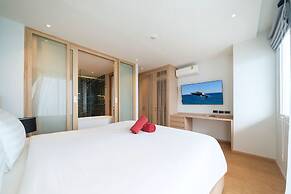 Sea View Chic Design 2BR Karon Condo 16C