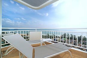 Sea View Chic Design 2BR Karon Condo 16C