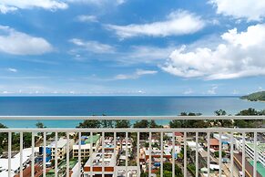 Sea View Chic Design 2BR Karon Condo 16C