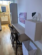 Holly Apartment - Truc Bach Lake