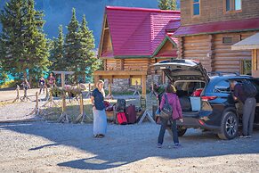 The Lodge at Bow Lake