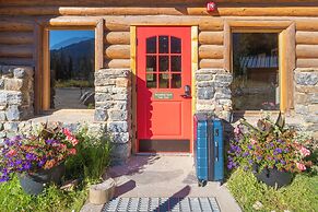 The Lodge at Bow Lake