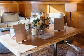 The Lodge at Bow Lake