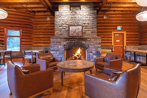 The Lodge at Bow Lake