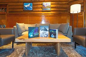 The Lodge at Bow Lake