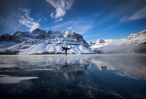 The Lodge at Bow Lake