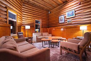 The Lodge at Bow Lake