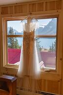 The Lodge at Bow Lake