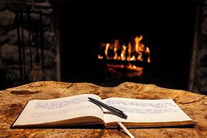 The Lodge at Bow Lake