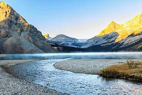 The Lodge at Bow Lake