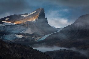 The Lodge at Bow Lake