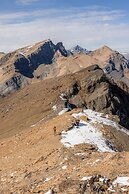 The Lodge at Bow Lake