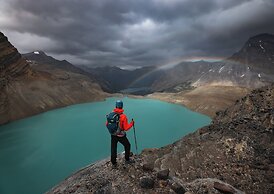 The Lodge at Bow Lake