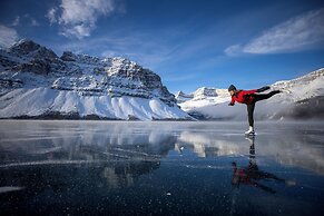 The Lodge at Bow Lake