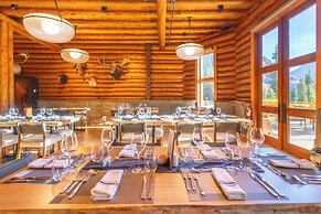 The Lodge at Bow Lake