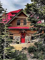 The Lodge at Bow Lake