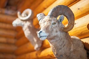 The Lodge at Bow Lake