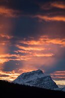 The Lodge at Bow Lake