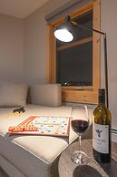 The Lodge at Bow Lake