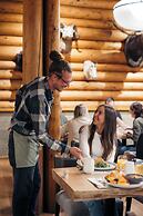 The Lodge at Bow Lake