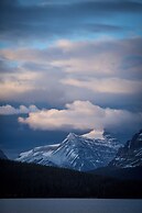 The Lodge at Bow Lake