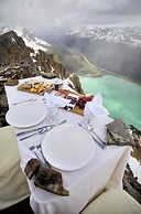 The Lodge at Bow Lake