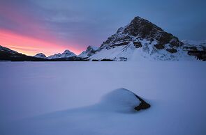 The Lodge at Bow Lake