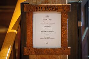 The Lodge at Bow Lake