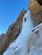 The Lodge at Bow Lake